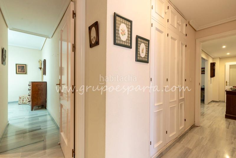 Foto 0ecd8816-21d8-4c83-baf5-507a8fb56069. Etagenwohnung mit parking in La Calzada - La Florida Sevilla