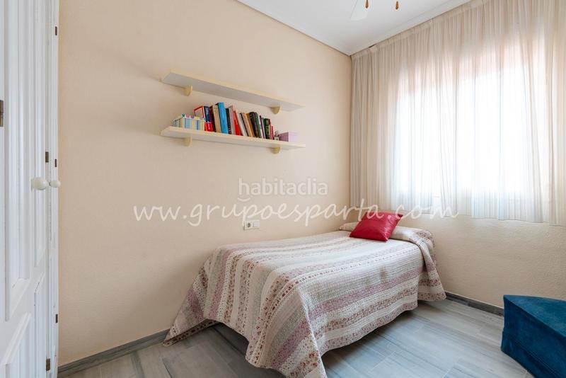 Foto 1b77d21b-29e5-4faf-b530-4f37a8eb2814. Etagenwohnung mit parking in La Calzada - La Florida Sevilla