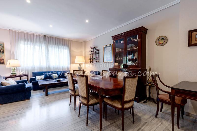 Foto 449300c9-e01c-4f84-9b84-22efdc2acd8e. Etagenwohnung mit parking in La Calzada - La Florida Sevilla