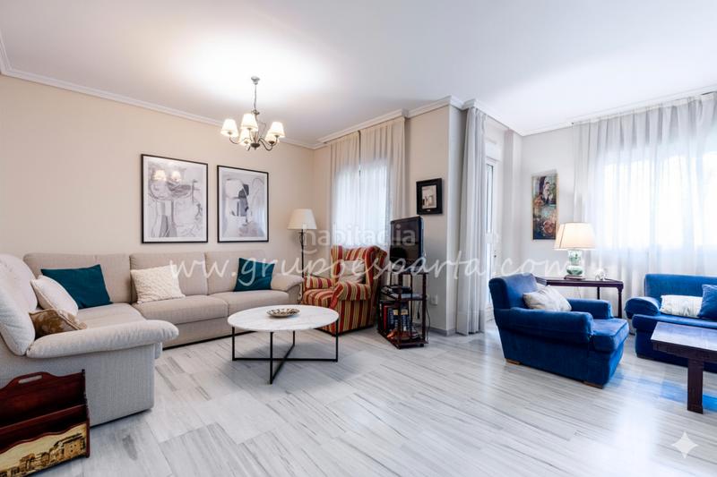 Foto 64eae3e8-47ff-4572-9173-edd6500046ed. Etagenwohnung mit parking in La Calzada - La Florida Sevilla