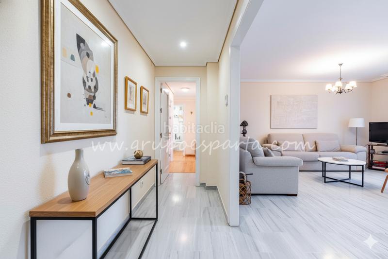 Foto e9c50436-3e73-4d40-b49e-9fba41afa663. Etagenwohnung mit parking in La Calzada - La Florida Sevilla