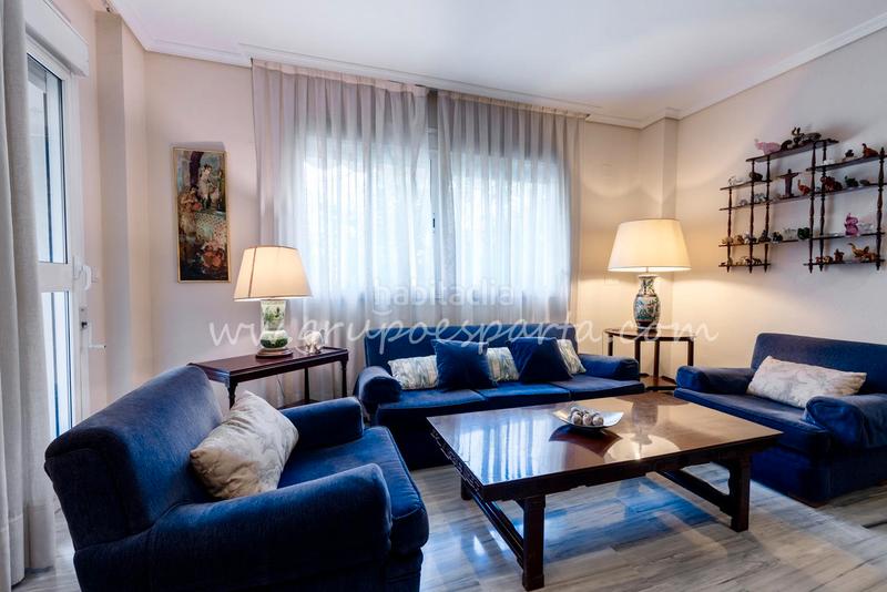 Foto f958a7dd-72f2-47ab-80c5-feb46dc028a2. Etagenwohnung mit parking in La Calzada - La Florida Sevilla