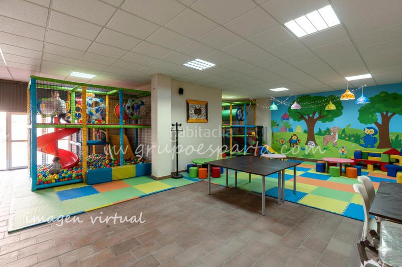 Foto 0e305ef0-6779-41ac-9149-1e53c4f470d9. Attique dans calle virgen de las marismas 1 dans Espartinas pueblo Espartinas