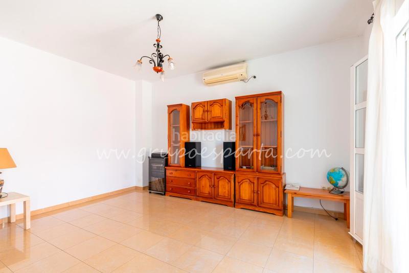 Foto 4d5b7875-ed49-48cc-af57-5c6d8367226b. Attique dans calle virgen de las marismas 1 dans Espartinas pueblo Espartinas