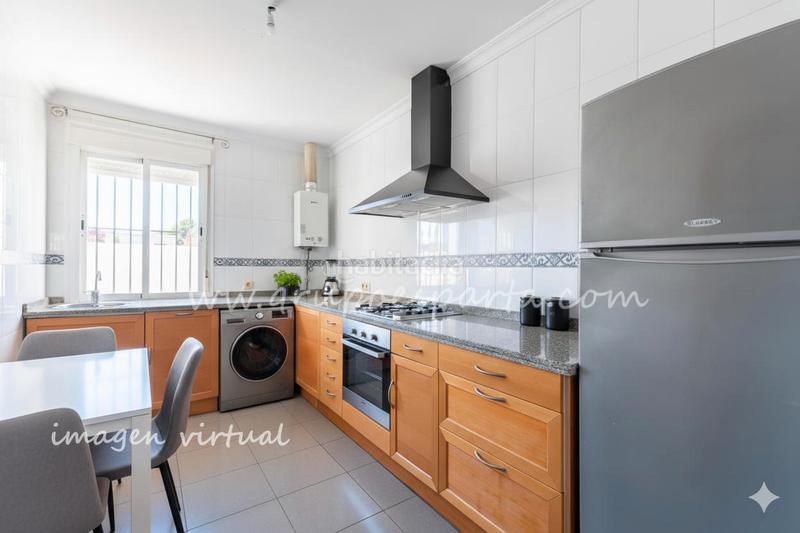 Foto 72909d2c-481b-4fe0-84ba-5a6edaa8b589. Attique dans calle virgen de las marismas 1 dans Espartinas pueblo Espartinas