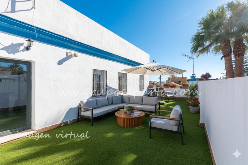 Foto 78ccda44-aa0c-4b0a-88fd-e8d3c67d801f. Attique dans calle virgen de las marismas 1 dans Espartinas pueblo Espartinas