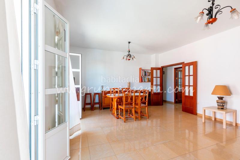 Foto 7c64c8b9-4156-428d-9eda-c9f15310a4ec. Attique dans calle virgen de las marismas 1 dans Espartinas pueblo Espartinas