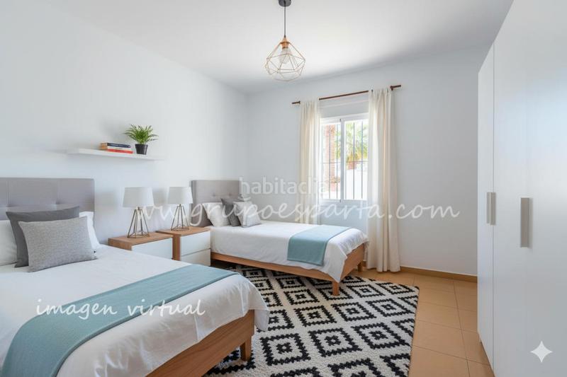 Foto 7d132345-87e7-4642-a4ae-dc1420ccc2c8. Attique dans calle virgen de las marismas 1 dans Espartinas pueblo Espartinas