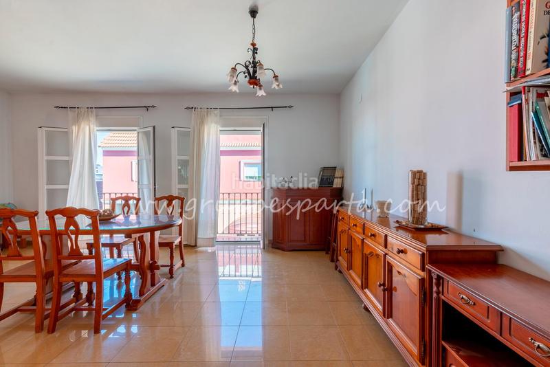 Foto a0cce487-4ed4-4e43-928f-9ea621bcbc52. Attique dans calle virgen de las marismas 1 dans Espartinas pueblo Espartinas