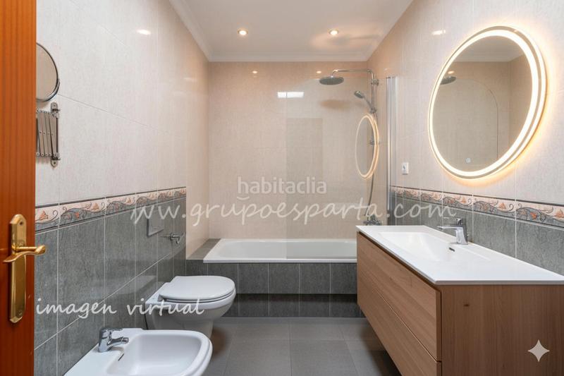 Foto b5730227-ee93-44f2-9eb3-536dd6b4b056. Attique dans calle virgen de las marismas 1 dans Espartinas pueblo Espartinas