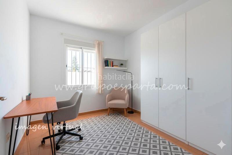 Foto b6b9ac63-0d5f-452d-baf0-95510547f67e. Attique dans calle virgen de las marismas 1 dans Espartinas pueblo Espartinas