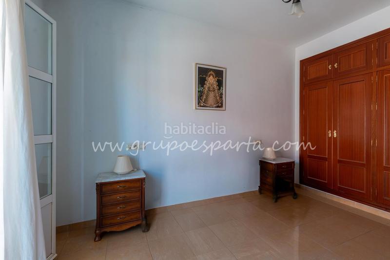 Foto c4b2f094-2ddb-4970-be50-1fd6616457e5. Attique dans calle virgen de las marismas 1 dans Espartinas pueblo Espartinas