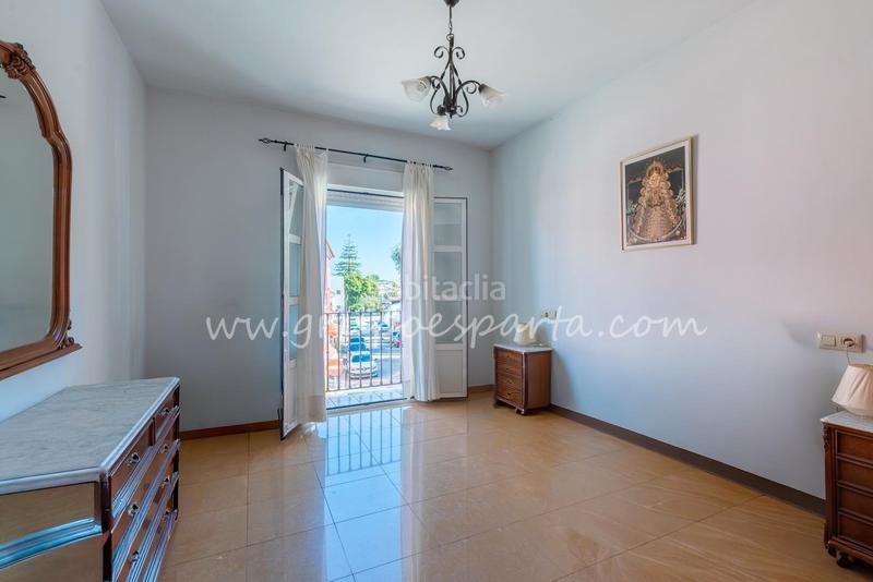 Foto d6c5c95f-5beb-4465-9669-bdf2992da69c. Attique dans calle virgen de las marismas 1 dans Espartinas pueblo Espartinas