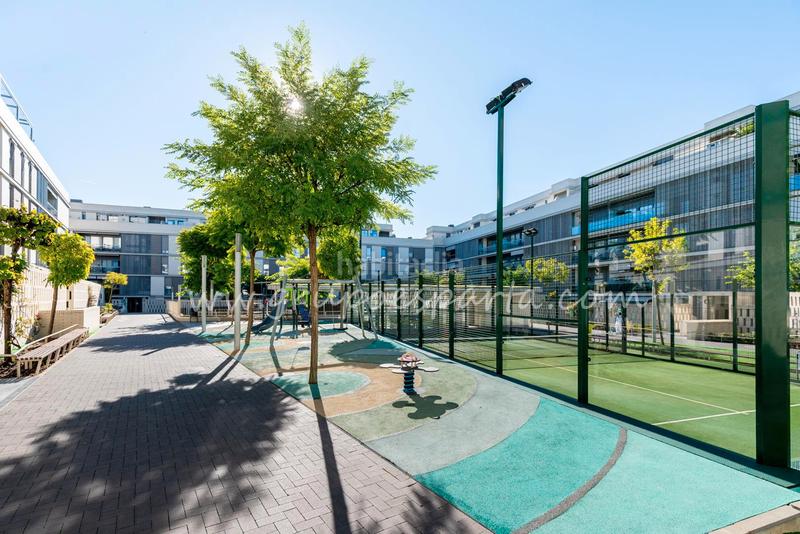 Foto b3556a4b-267e-4887-9add-a371915c1ec7. Affitto piano terra con parcheggio piscina in Casco Antiguo Mairena del Aljarafe