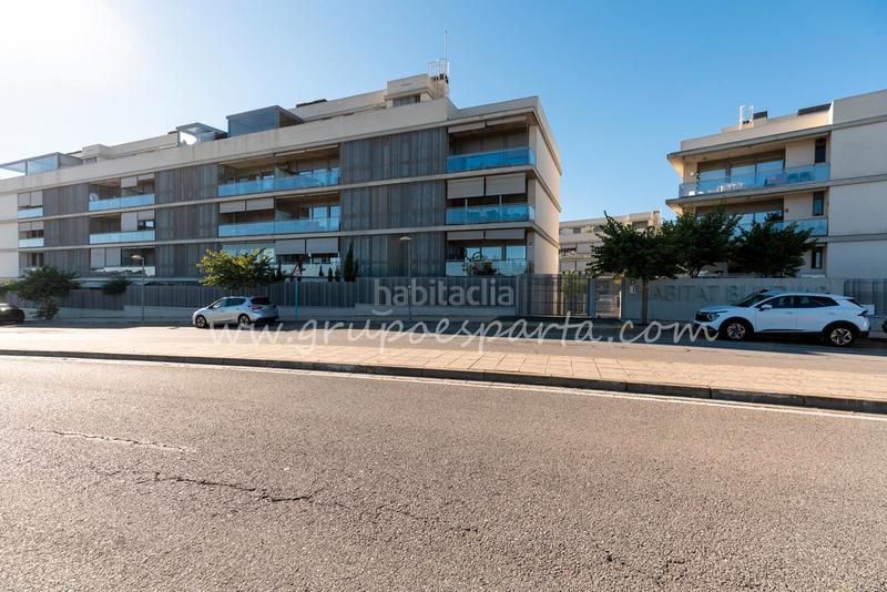 Foto 8c686449-eba0-4690-9dc2-371a866560a1. Alquiler planta baja  - piso 3 habitaciones en Mairena del Aljarafe