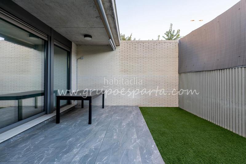 Foto ca90cc84-bf2e-414b-805a-3735bd428ed7. Miete erdgeschoss mit parking pool in Casco Antiguo Mairena del Aljarafe