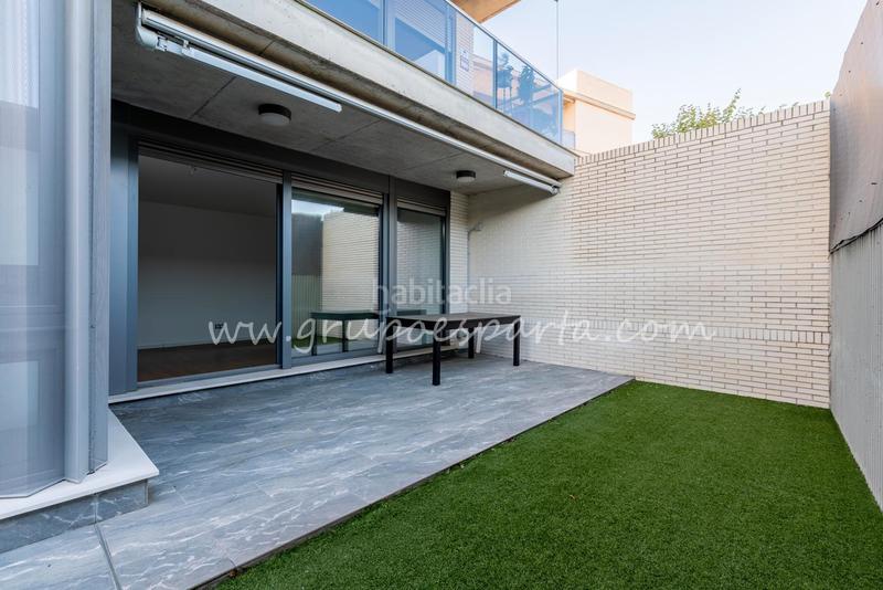 Foto 24bd3d2c-7be6-4e26-870a-e1d7173bf1e6. Rent ground floor with parking pool in Casco Antiguo Mairena del Aljarafe