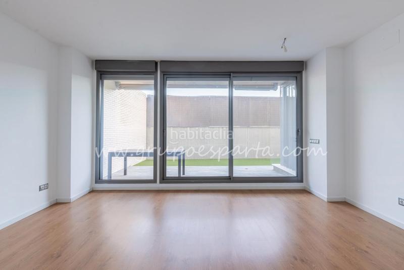 Foto 4965972a-0f68-4cbe-9c5a-6240b73e2059. Rent ground floor with parking pool in Casco Antiguo Mairena del Aljarafe