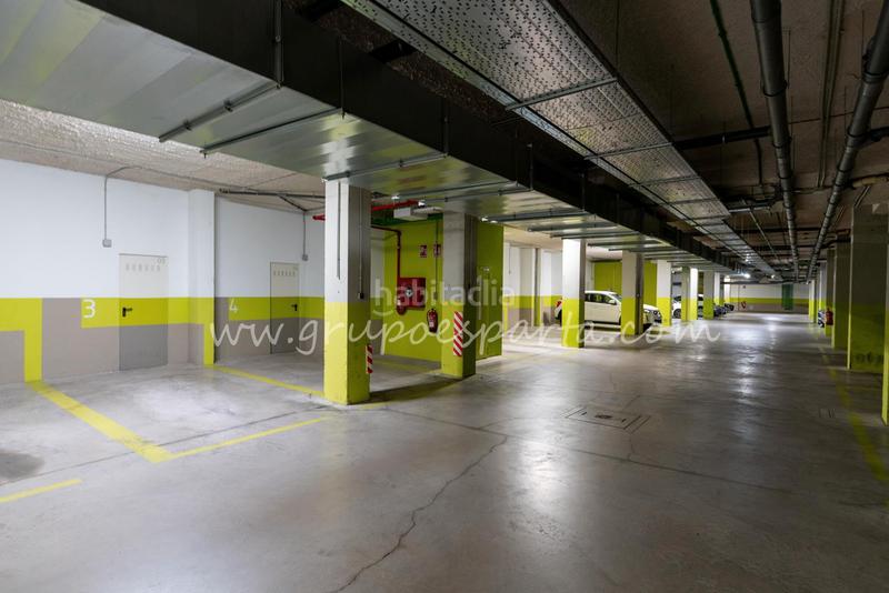 Foto 804af0ad-cef7-456d-b566-fb92fc929096. Rent ground floor with parking pool in Casco Antiguo Mairena del Aljarafe