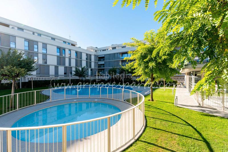 Foto 9dadad0a-5604-46ac-b35c-caac91b91857. Rent ground floor with parking pool in Casco Antiguo Mairena del Aljarafe