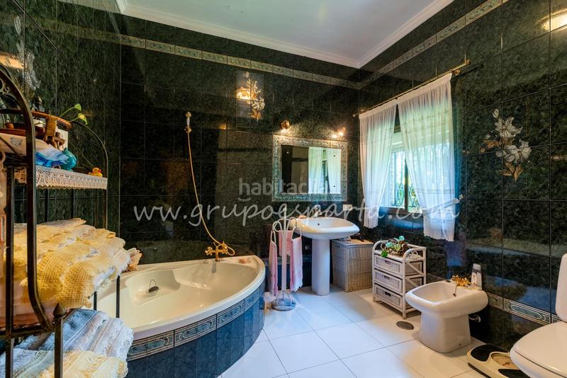 Foto 5b2bea27-5aea-41b1-9c2b-f1a89fe3435b. Xalet a montaraz 28 a Loreto Espartinas