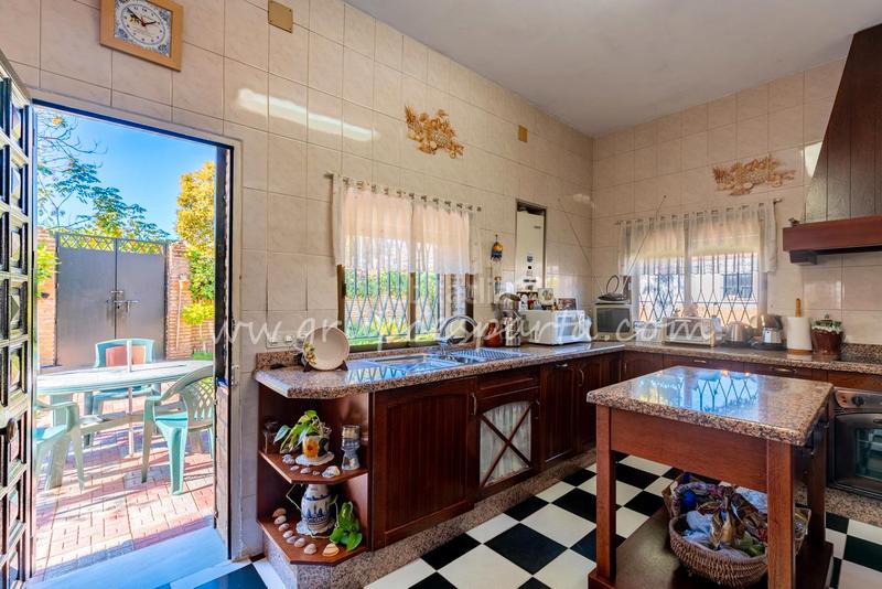 Foto 6af6b665-affa-4048-8d49-a65a5b2518eb. Xalet a montaraz 28 a Loreto Espartinas