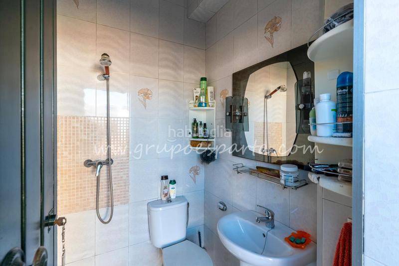 Foto 9d4bae5d-68e0-411e-bf53-2cb72a448a58. Xalet a montaraz 28 a Loreto Espartinas