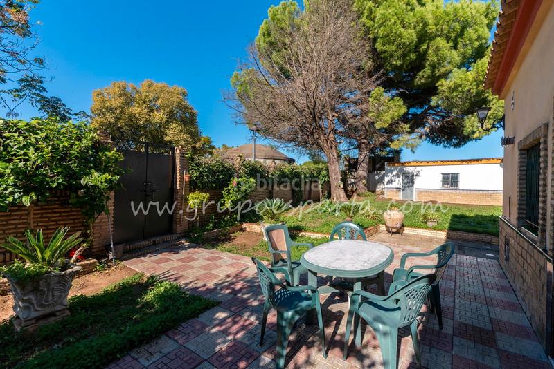 Foto b22e8ac4-5450-47c5-9df1-8d74eb5895e1. Xalet a montaraz 28 a Loreto Espartinas