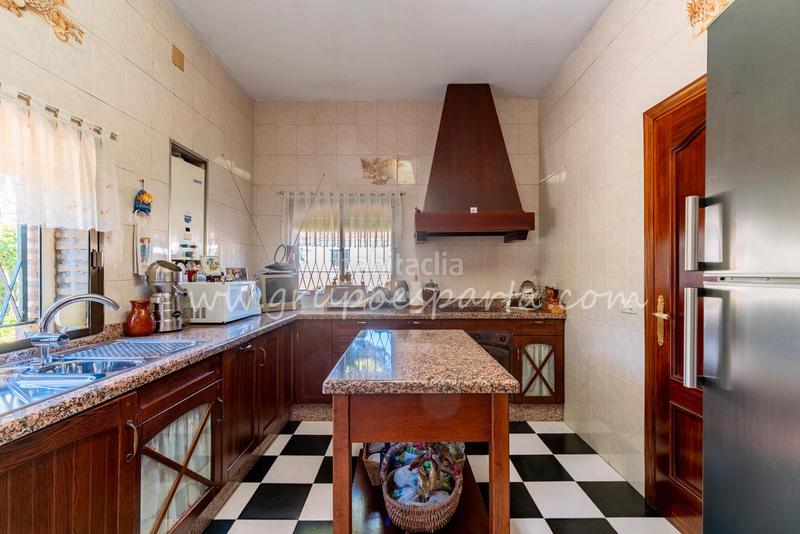 Foto f0d302e2-1f64-4ef2-be6c-ea6f624faafe. Xalet a montaraz 28 a Loreto Espartinas