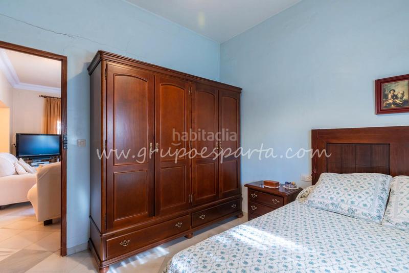 Foto f28018ba-54bc-45ab-92b7-51496f54cc9e. Xalet a montaraz 28 a Loreto Espartinas