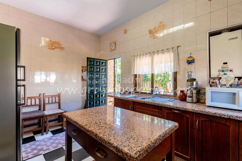 Foto fb07d40b-6e63-460f-af3d-658cf7f678be. Xalet a montaraz 28 a Loreto Espartinas