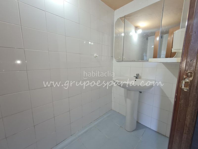 Foto ce8235b1-e405-4a50-a14e-c722c8886965. Industrial building in calle cipriano varela 16 in Santiponce