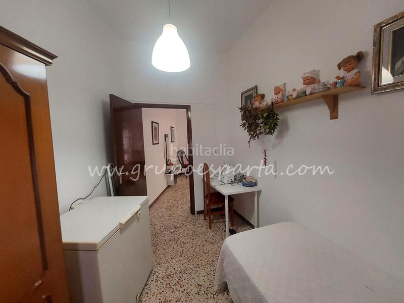 Foto 8f342477-e4cb-4a10-b9eb-225cb36b25ff. Maison jumelée dans calle libertad 18 dans Olivares