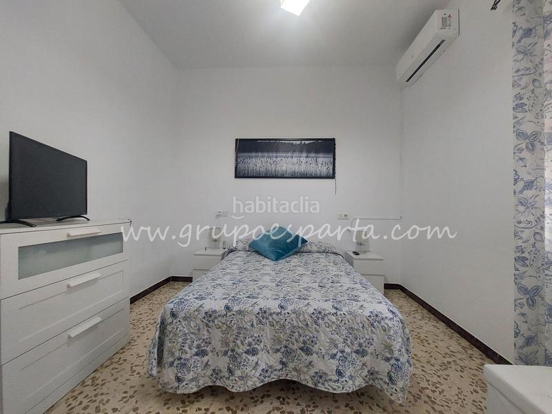 Foto 9b46286a-ee0a-4aed-83eb-9dcf33c18ec9. Maison jumelée dans calle libertad 18 dans Olivares