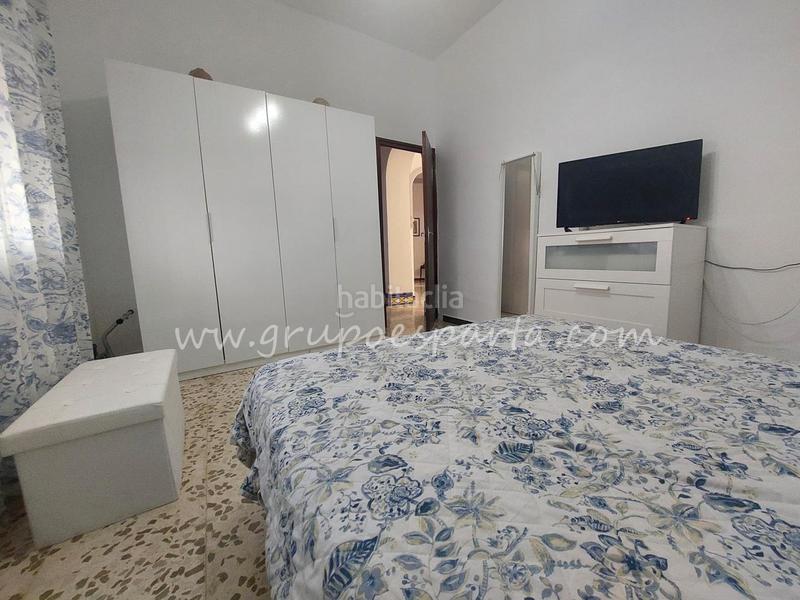 Foto eb9ac9ef-e5d6-4f94-9ce9-388f7625d69a. Maison jumelée dans calle libertad 18 dans Olivares