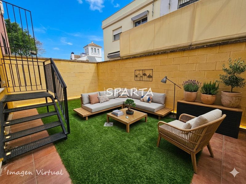 Foto 5685d180-7bfa-4837-b771-be6353767124. Casa adosada ¡ fantástica adosada con semi-sótano! . en Espartinas