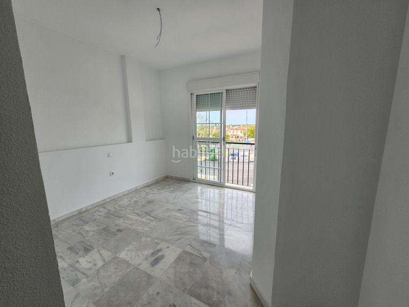 Foto 90cb0361-27cc-44aa-8605-81845afe364f. Casa adosada ¡ fantástica adosada con semi-sótano! . en Espartinas