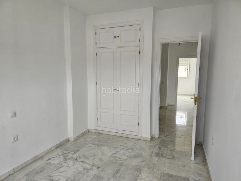 Foto a8df198c-1e29-4555-88b4-02497339b23c. Casa adosada ¡ fantástica adosada con semi-sótano! . en Espartinas