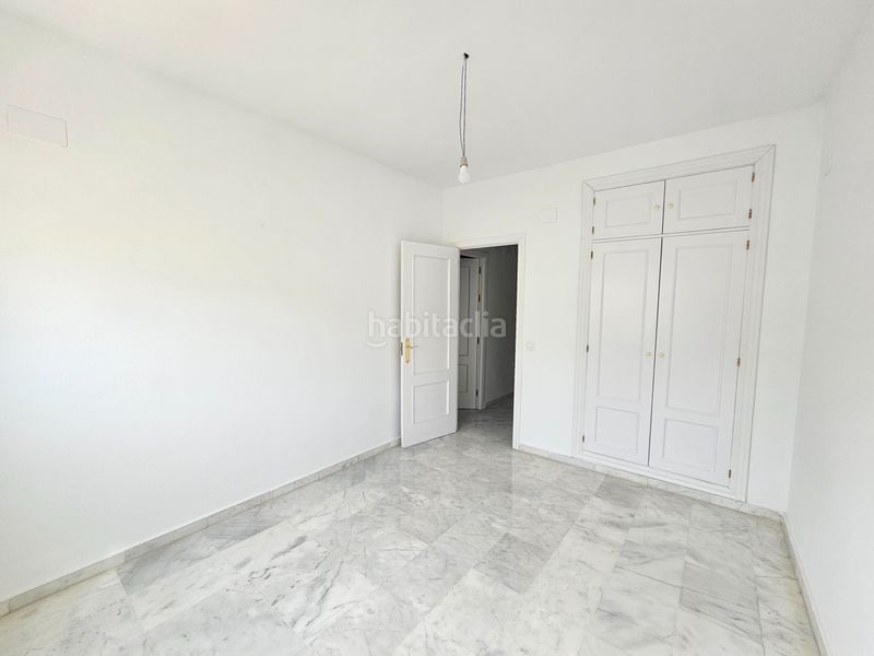 Foto b7dd097f-14c3-4e01-bdbb-9b0f22b4860f. Casa adosada ¡ fantástica adosada con semi-sótano! . en Espartinas