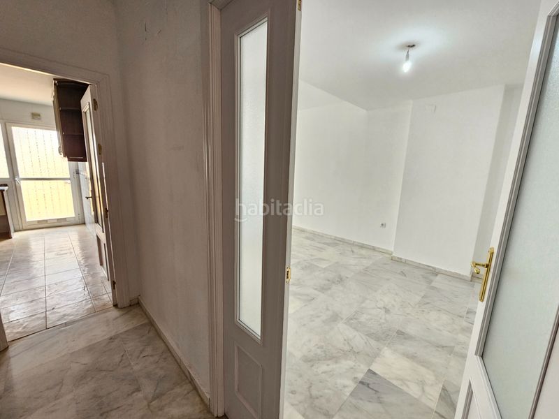 Foto da611fff-ae98-4c1b-ab14-b7f4be3f4e41. Casa adosada ¡ fantástica adosada con semi-sótano! . en Espartinas