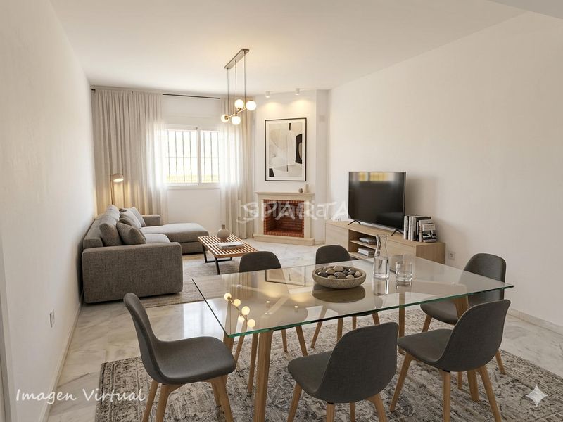 Foto ef7b1957-83ef-49dd-8ac8-564d8bc5a806. Casa adosada ¡ fantástica adosada con semi-sótano! . en Espartinas