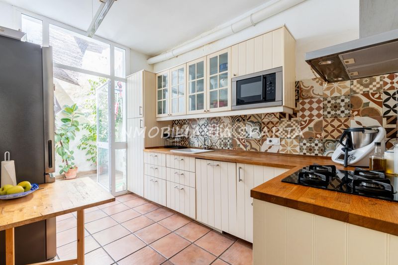 Foto 972bd985-b880-4a7d-b3d9-644a155802a2. Casa adossada a Gelves