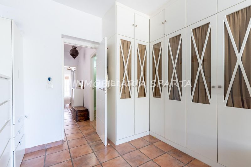 Foto 9f9a9556-b8d6-4705-b480-949edfa01f5d. Casa adossada a Gelves