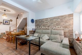 Maison jumelée  Calle josé quesada funes. Casa en el centro del pueblo de gelves