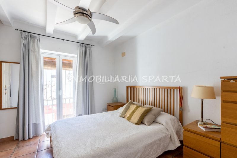 Foto cfae9878-c259-4130-acb9-c5f8fafc0f8e. Casa adossada a Gelves
