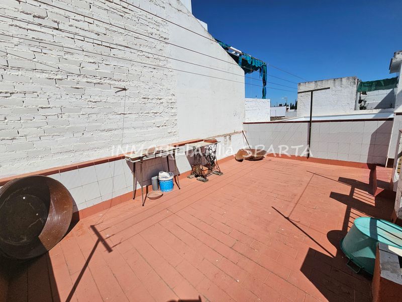 Foto 0aec18b2-d46b-4241-9a2c-d095a8331bb4. Casa adossada a Santiponce