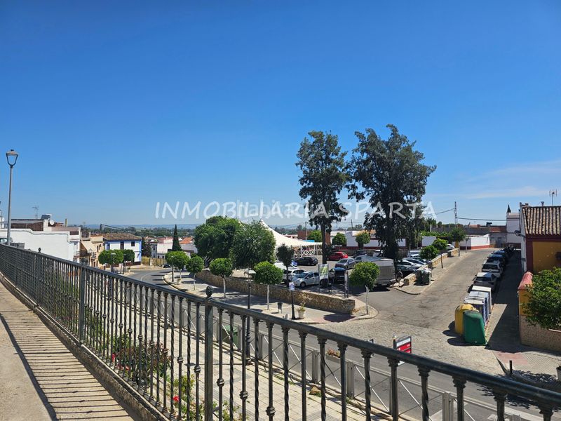 Foto 1c54e6db-8458-4473-b2f7-309545950e0b. Casa adossada a Santiponce