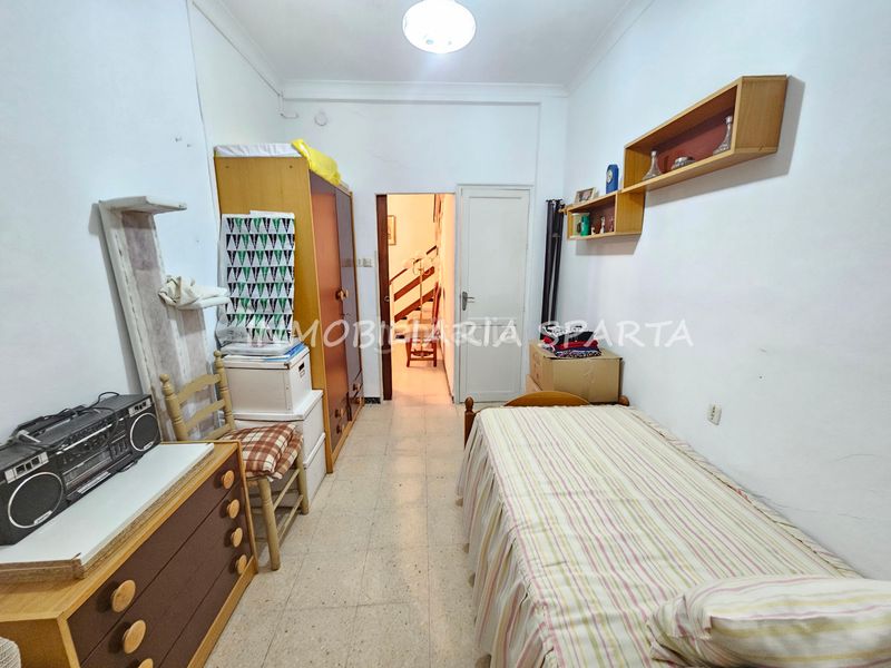 Foto 29f46e59-25a9-4134-b370-3200bbcbbdac. Casa adossada a Santiponce