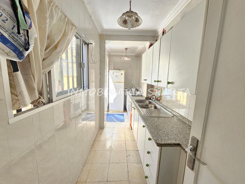 Foto 4e3b74c4-d0c1-4f0a-9c33-228f5294b2fb. Casa adossada a Santiponce