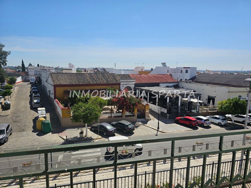 Foto 504751ce-e1c5-47d3-afe7-412155d1e71a. Casa adossada a Santiponce